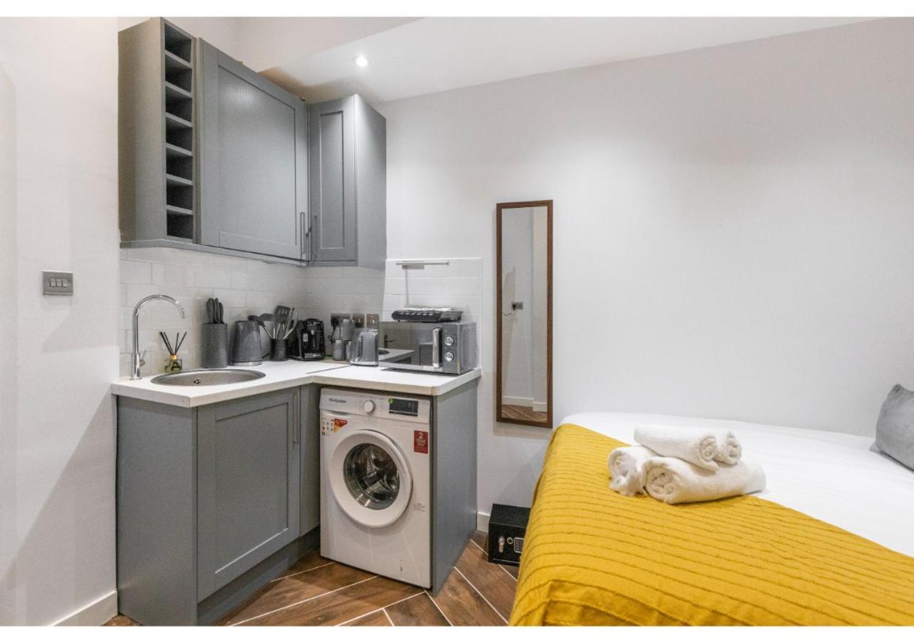 Compact Comfort: Your Basecamp London