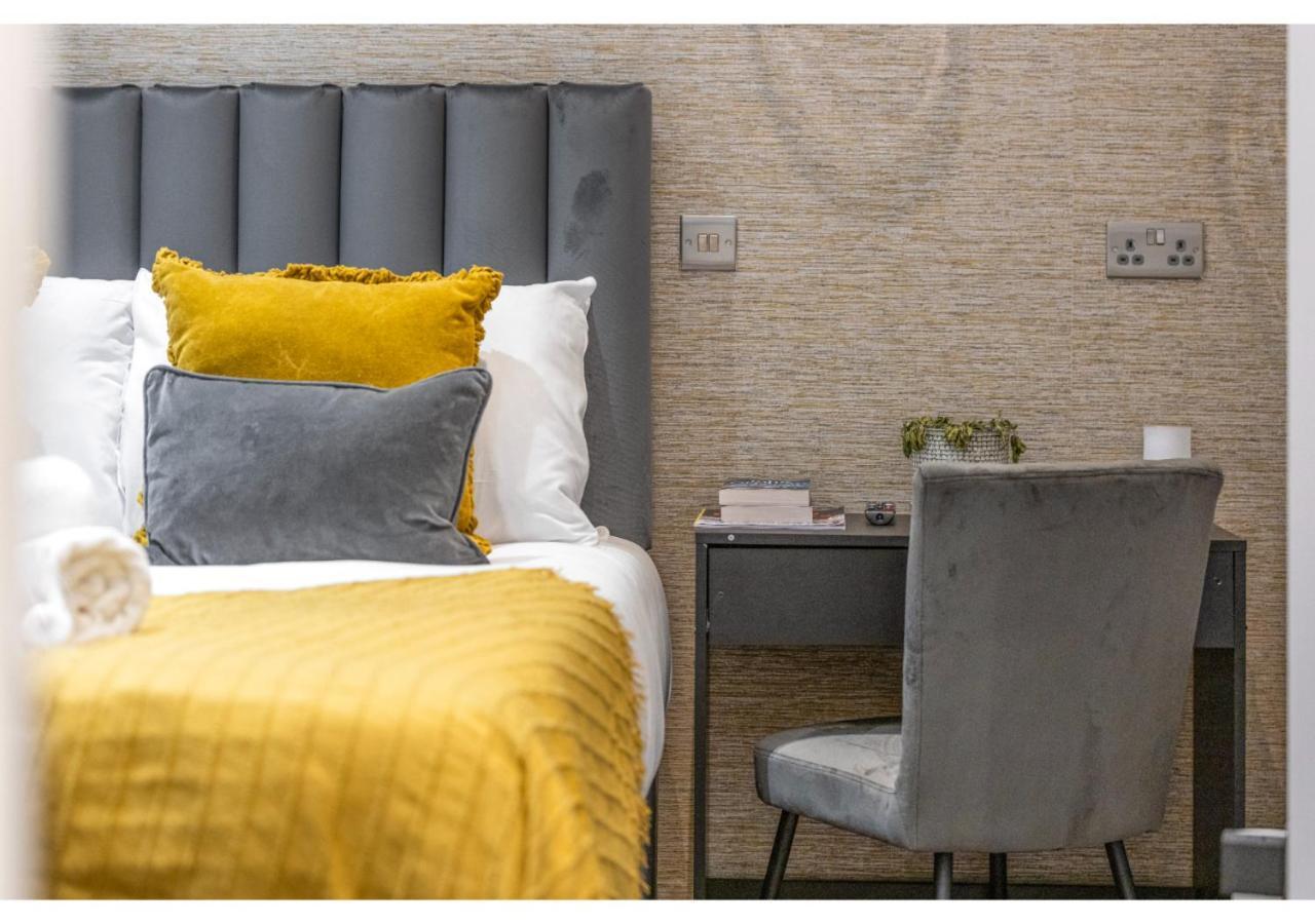Compact Comfort: Your Basecamp Appartement *